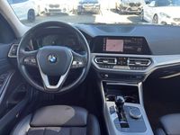 Gebraucht BMW 320 Advantage 190 PS (139 kW) 2022 Glaciersilbermetallic Kombi