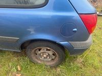 Gebraucht Ford Fiesta 55 PS (40 kW) 2000 Blau Kleinwagen