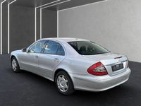 Gebraucht Mercedes E200 163 PS (119 kW) 2007 Silber Limousine