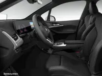 Gebraucht BMW 220 Active Tourer Sport Line 150 PS (110 kW) 2026 Weiß Van / Kleinbus