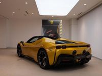 Gebraucht Ferrari SF90 999 PS (734 kW) 2021 Gelb Cabrio