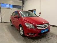 Gebraucht Mercedes B180 122 PS (89 kW) 2012 Rot Kleinwagen