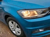 Gebraucht VW Touran Trendline 114 PS (83 kW) 2016 Blau Van / Kleinbus