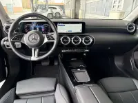 Gebraucht Mercedes A200 Progressive 163 PS (119 kW) 2024 Lack kosmosschwarz Limousine
