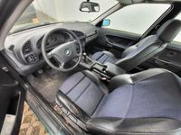 gebraucht BMW 323 i