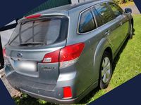 Gebraucht Subaru Outback 173 PS (127 kW) 2011 Grün Kombi