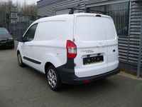 Gebraucht Ford Transit Courier 95 PS (69 kW) 2017 Weiß Van