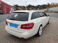 Gebraucht Mercedes E300 Avantgarde 204 PS (150 kW) 2010 Weiß Kombi