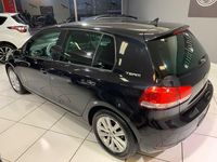 Gebraucht VW Golf VI Team 105 PS (77 kW) 2010 Schwarz Kleinwagen