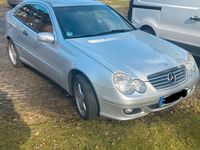 Gebraucht Mercedes C180 143 PS (105 kW) 2004 Silber Coupé
