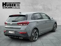 Neu Hyundai i30 N Line 140 PS (102 kW) 2025 Grau metallic Limousine