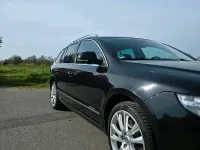 Używany Skoda Superb Elegance 170 KM (125 kW) 2012 Czarny Kombi