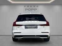 Gebraucht Volvo V60 Plus 197 PS (144 kW) 2024 Crystal white pearl / metallic Kombi