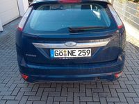 Gebraucht Ford Focus Titanium 125 PS (91 kW) 2009 Blau Limousine