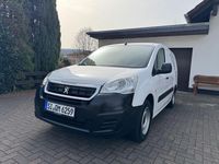 Gebraucht Peugeot Partner 99 PS (72 kW) 2018 Weiß Van / Kleinbus