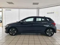 Gebraucht Hyundai i20 101 PS (74 kW) 2024 Grau Kleinwagen