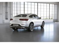 Gebraucht Mercedes GLC300 AMG 258 PS (189 kW) 2019 Manufaktur diamantweiß bright Coupé