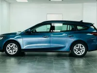 Gebraucht Ford Focus Cool & Connect 101 PS (74 kW) 2022 Chrome blue Kombi