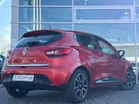 Gebraucht Renault Clio IV Dynamique 221 PS (162 kW) 2015 Rot Limousine