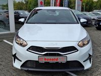 Neu Kia Ceed 101 PS (74 kW) 2025 Weiß Kleinwagen