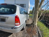 Gebraucht Ford Focus 100 PS (73 kW) 2004 Silber Kombi