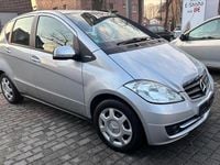 Używany Mercedes A160 95 KM (69 kW) 2011 Srebrny Hatchback
