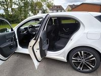 Gebraucht Mercedes A180 136 PS (100 kW) 2020 Weiß Limousine
