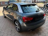 Używany Audi A1 S-Line 122 KM (89 kW) 2011 Szary Hatchback