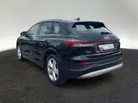 Gebraucht Audi Q4 e-tron Premium 219 kW (299 PS) 2023 Mythosschwarz metallic SUV