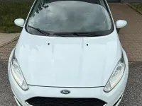 Gebraucht Ford Fiesta 75 PS (55 kW) 2016 Weiß Kleinwagen