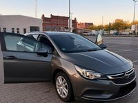 Gebraucht Opel Astra 136 PS (100 kW) 2019 Grau Kombi