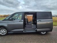 Gebraucht VW Multivan 150 PS (110 kW) 2024 Grau Van