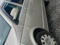 Gebraucht VW T5 135 PS (99 kW) 2006 Gold Van