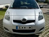 Gebraucht Toyota Yaris 69 PS (50 kW) 2009 Silber Kleinwagen