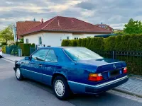 Gebraucht Mercedes 230 136 PS (100 kW) 1990 Blau Coupé
