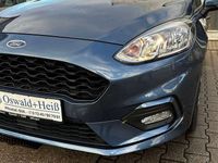 gebraucht Ford Fiesta ST-Line / 8 fach Alu-bereift