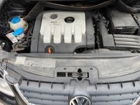 Gebraucht VW Touran 140 PS (102 kW) 2005 Schwarz Van / Kleinbus