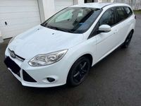 gebraucht Ford Focus Turnier 1.6 TDCi DPF Start-Stopp-System SYNC Editi