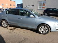 Gebraucht VW Passat Highline 140 PS (102 kW) 2005 Blau Limousine