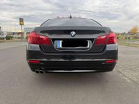 Gebraucht BMW 520 Sport Line 190 PS (139 kW) 2014 Schwarz Limousine