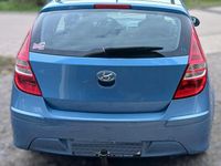Usata Hyundai i30 110 CV (80 kW) 2011 Blu Utilitaria
