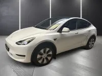 Gebraucht Tesla Model Y RWD 219 kW (299 PS) 2024 Pearl white multi coat SUV