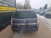 Gebraucht Opel Astra Edition 150 PS (110 kW) 2010 Grau Kombi