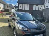 Gebraucht Ford Kuga Titanium 182 PS (133 kW) 2016 Grau SUV