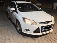 Gebraucht Ford Focus 2014 Weiß Kombi