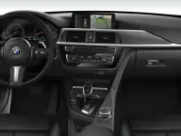 Gebraucht BMW 330 Performance 258 PS (189 kW) 2019 Weiß Kombi