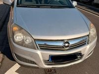 Gebraucht Opel Astra 110 PS (80 kW) 2010 Silber Kombi