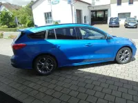 Gebraucht Ford Focus ST-Line 150 PS (110 kW) 2019 Blau Limousine