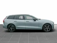 Gebraucht Volvo V60 Ultimate 197 PS (144 kW) 2024 Silber Kombi