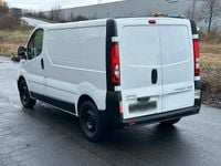 Gebraucht Opel Vivaro 114 PS (83 kW) 2014 Weiß Van / Kleinbus
